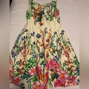 Floral spring dress.